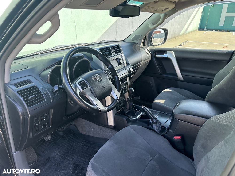 Toyota Land Cruiser 3.0 D-4D - 9