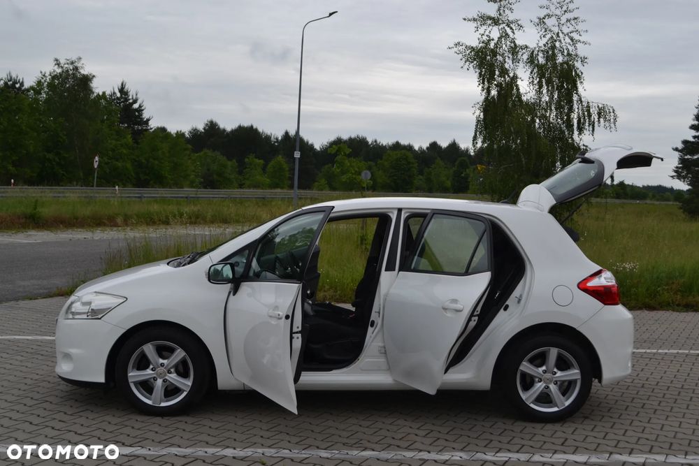 Toyota Auris 1.4 D-4D - 20