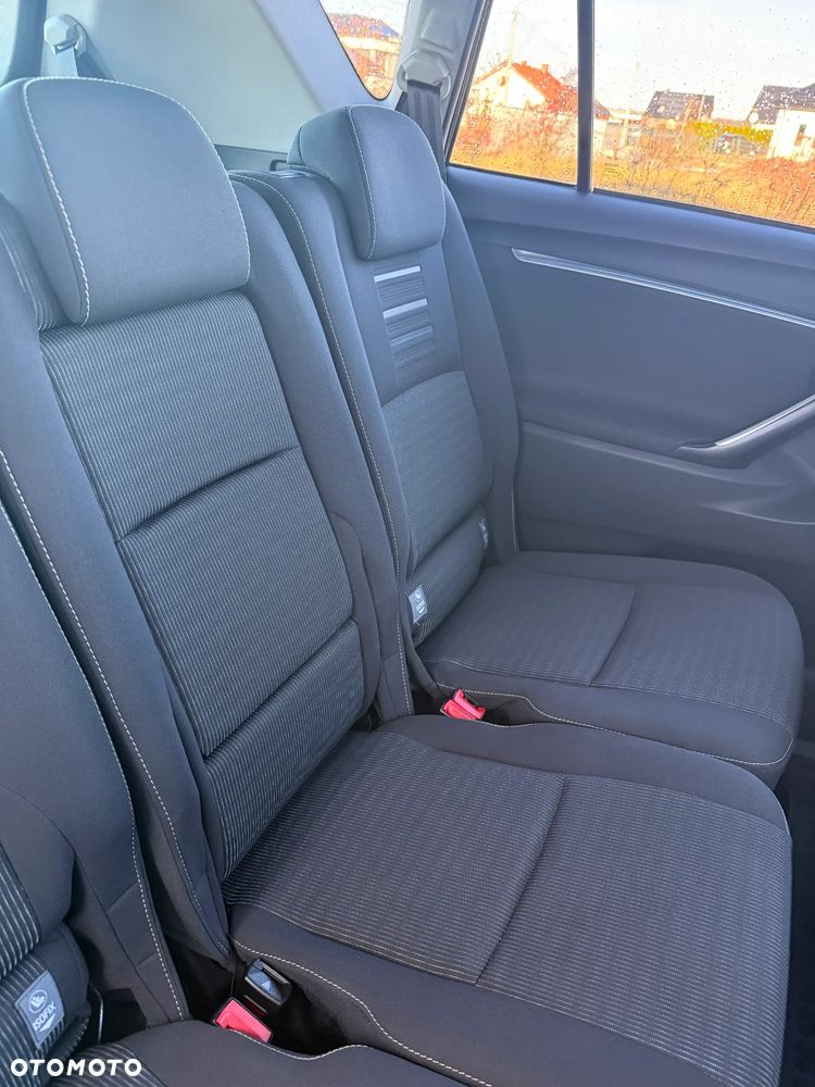 Toyota Verso 1.8 Premium 7os EU6 - 17