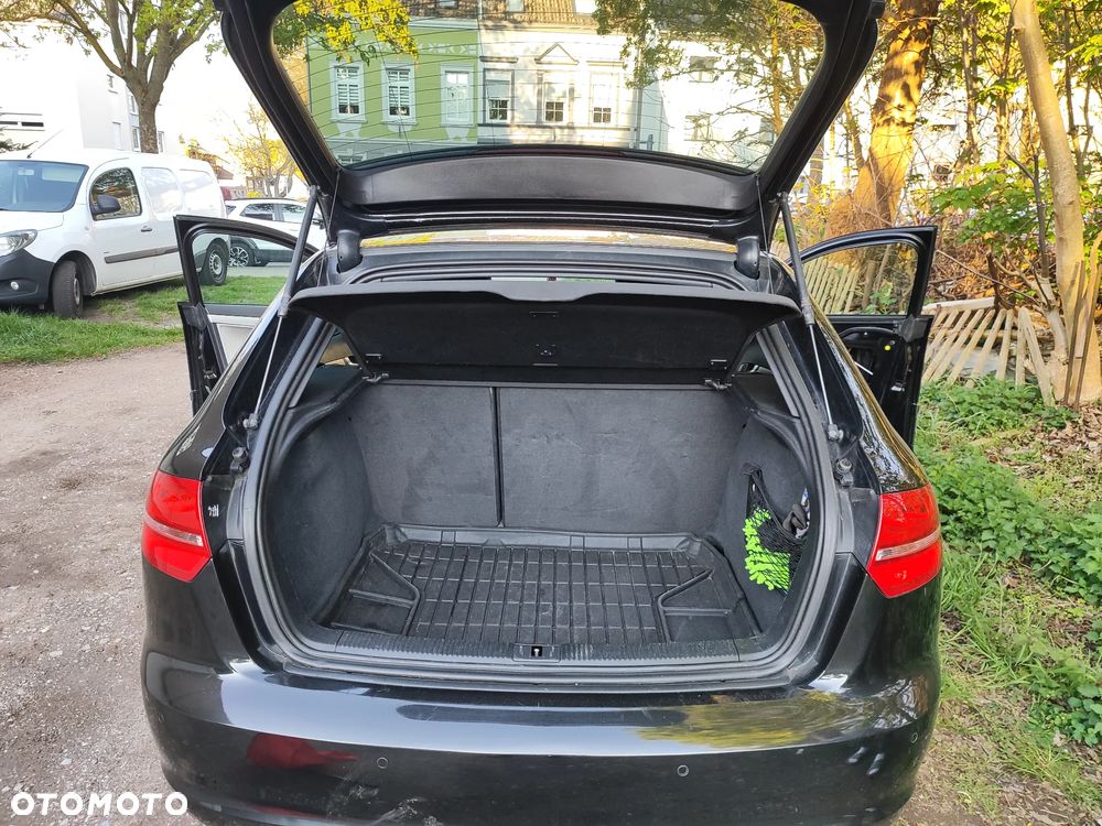 Audi A3 Sportback 2.0 TDI DPF Attraction - 14