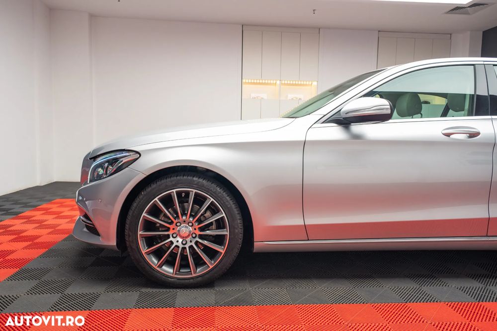 Mercedes-Benz C 200 7G-TRONIC - 11