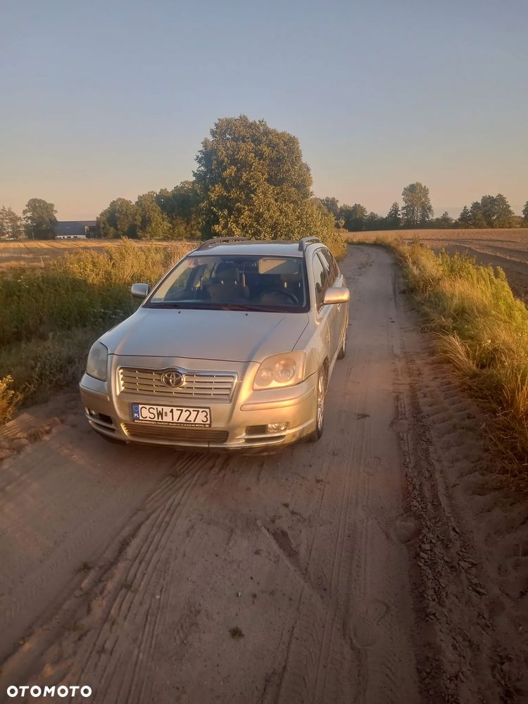 Toyota Avensis 2.0 D-4D Combi - 4