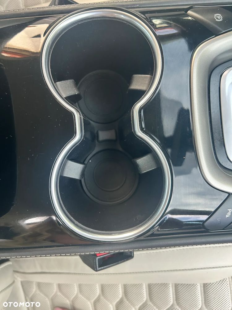 Ford Mondeo Vignale 2.0 EcoBoost - 11