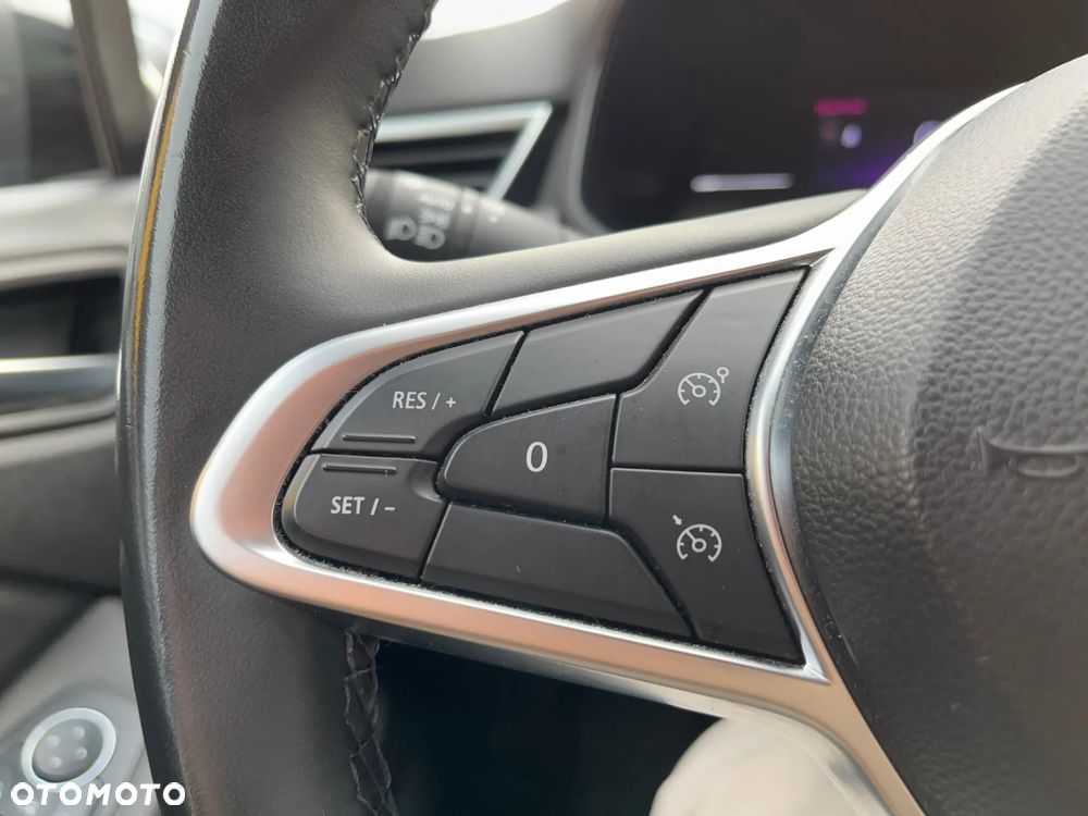 Renault Clio 1.0 TCe Evolution - 24