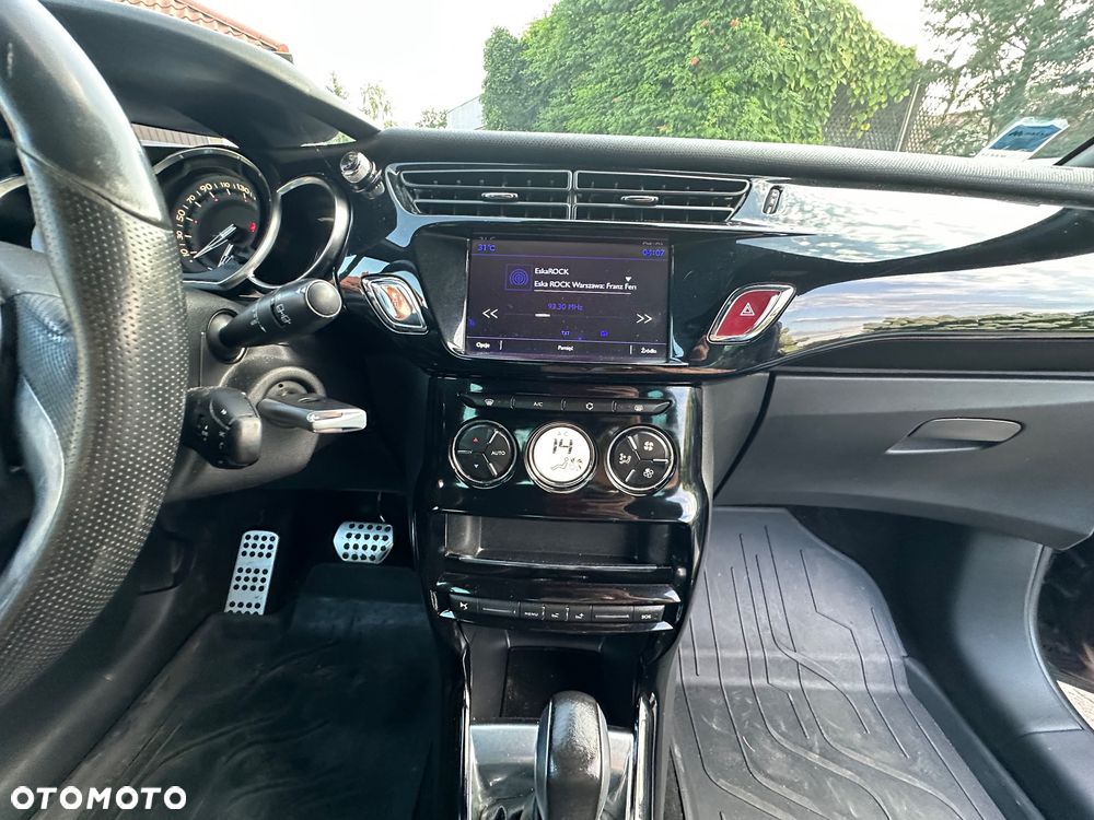 DS Automobiles DS 3 ver-1-2-puretech-sportchic-s-s-eat6 - 10