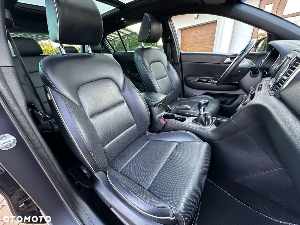 Kia Sportage 1.6 T-GDI AWD GT LINE - 26