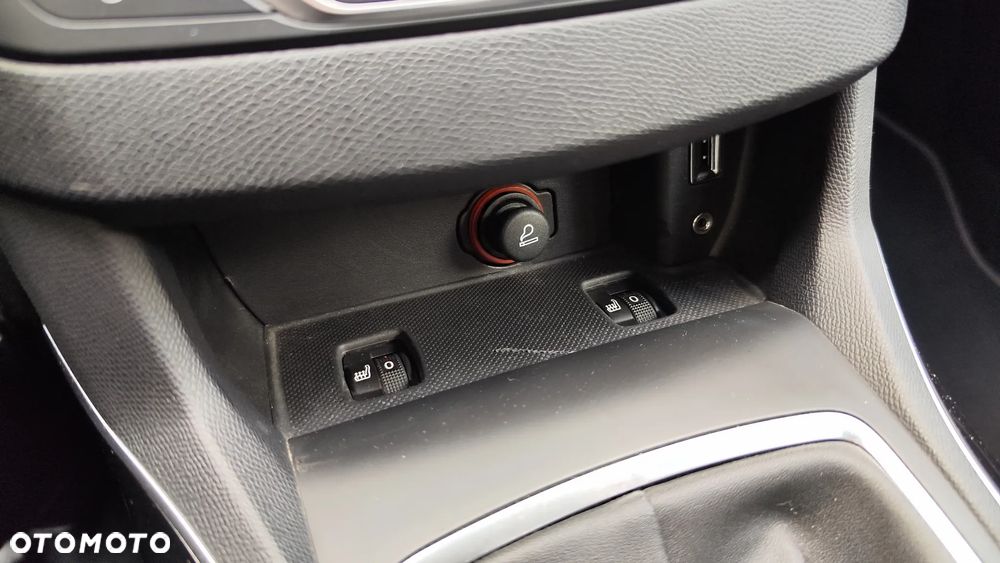 Peugeot 308 BlueHDi 150 EAT6 Stop & Start GT-Line Edition - 37