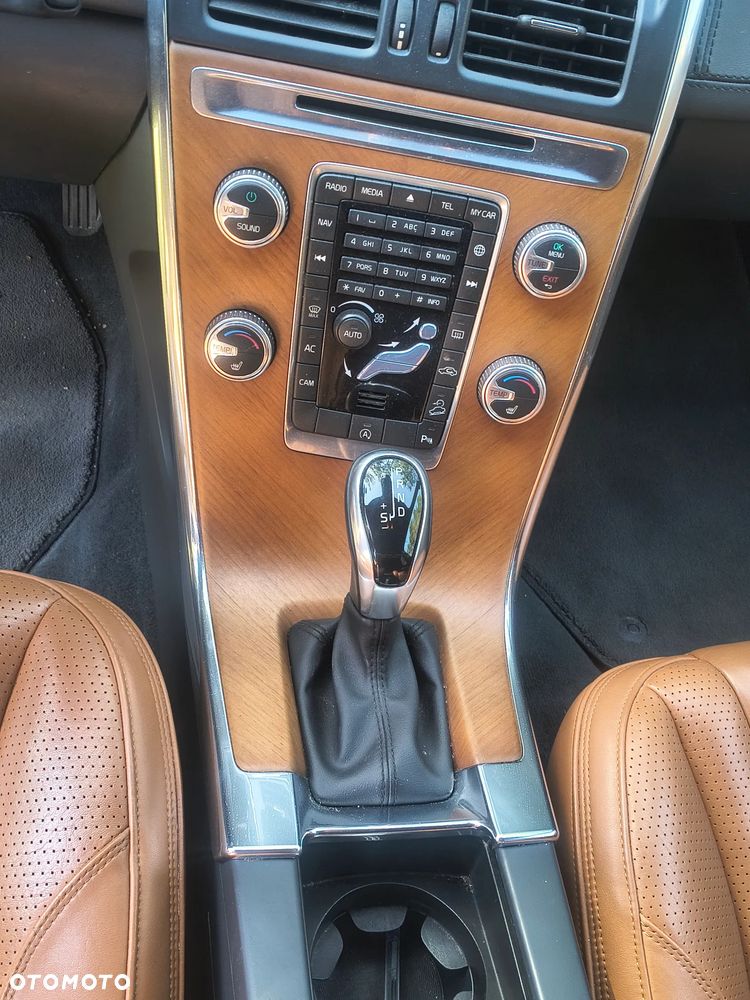 Volvo XC 60 - 10