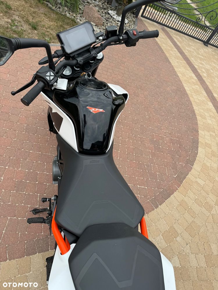 KTM Duke 125 - 4