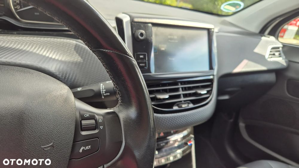 Peugeot 2008 PureTech 130 GPF Stop&Start Active - 14
