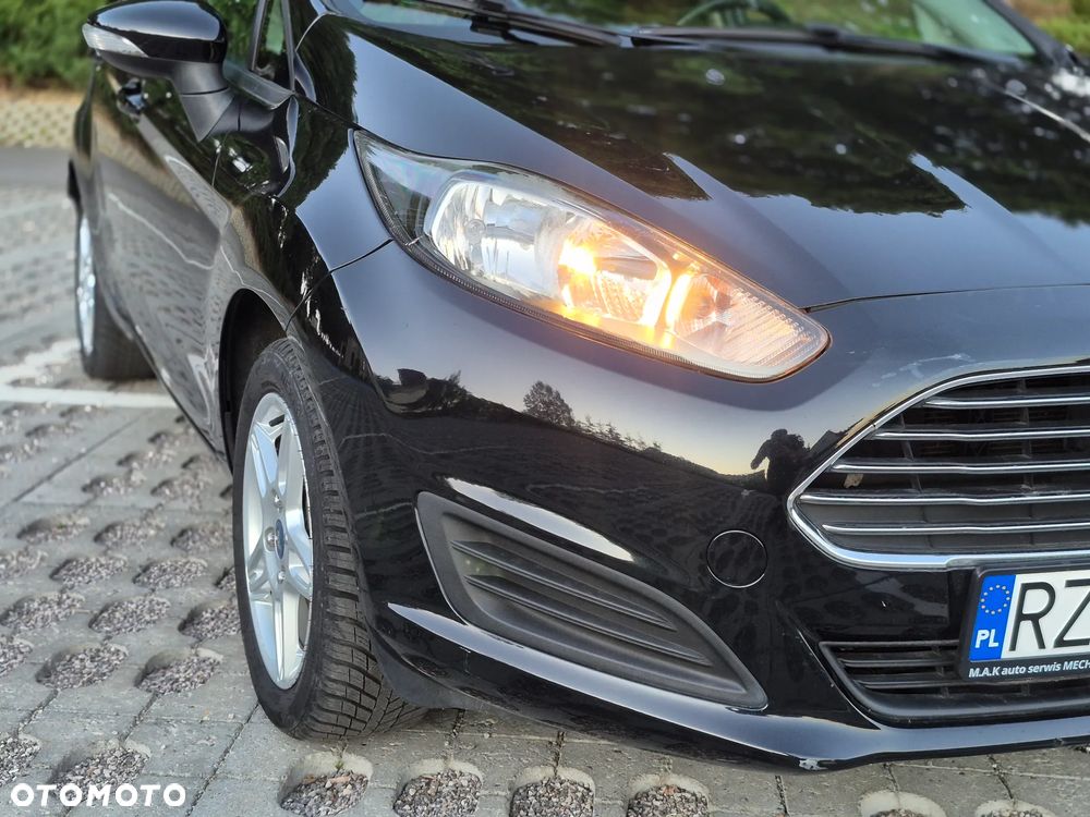Ford Fiesta 1.25 Celebration - 12