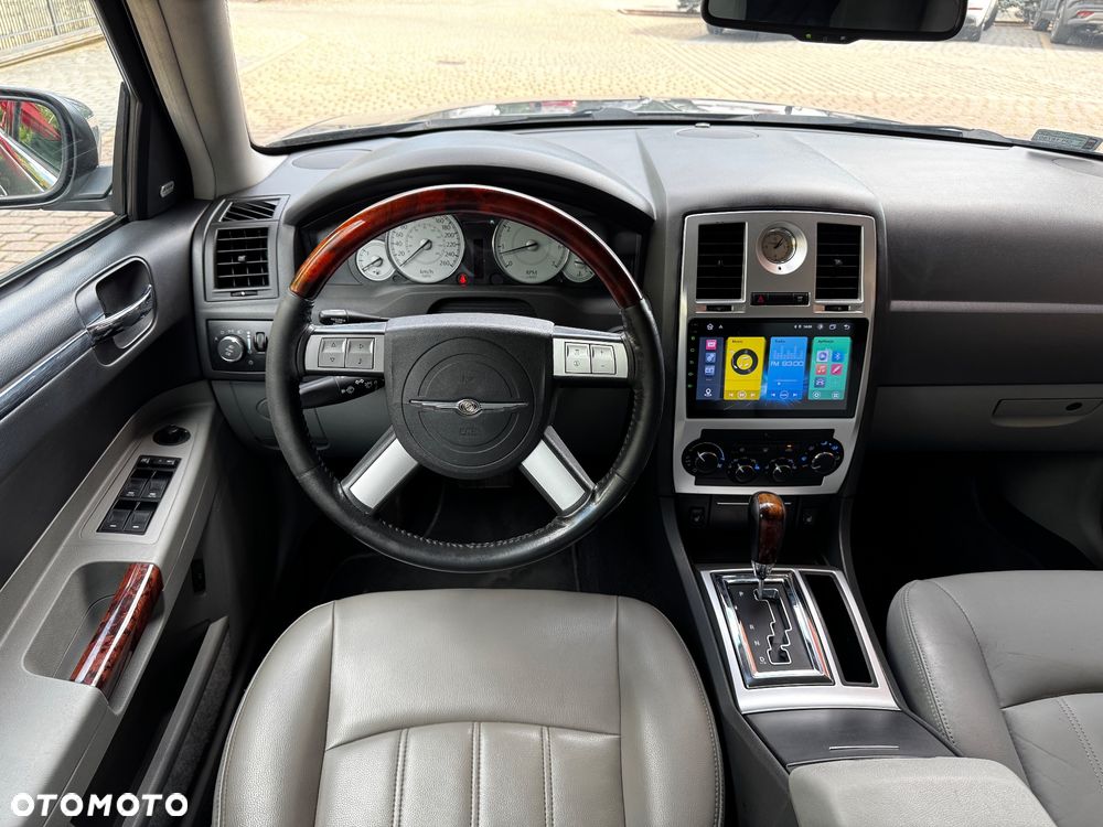 Chrysler 300C 3.0 V6 CRD - 11