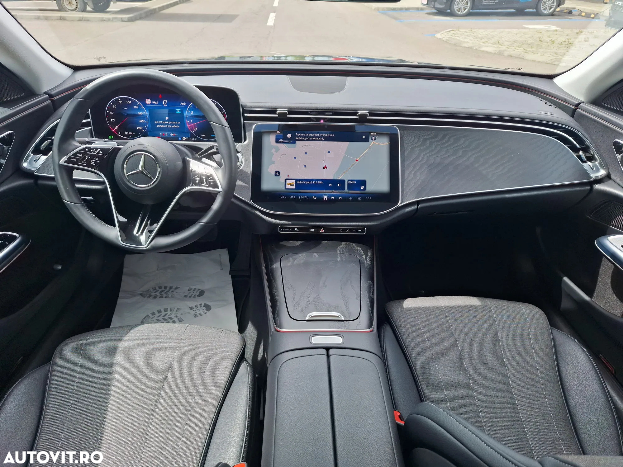 Mercedes-Benz E - 12