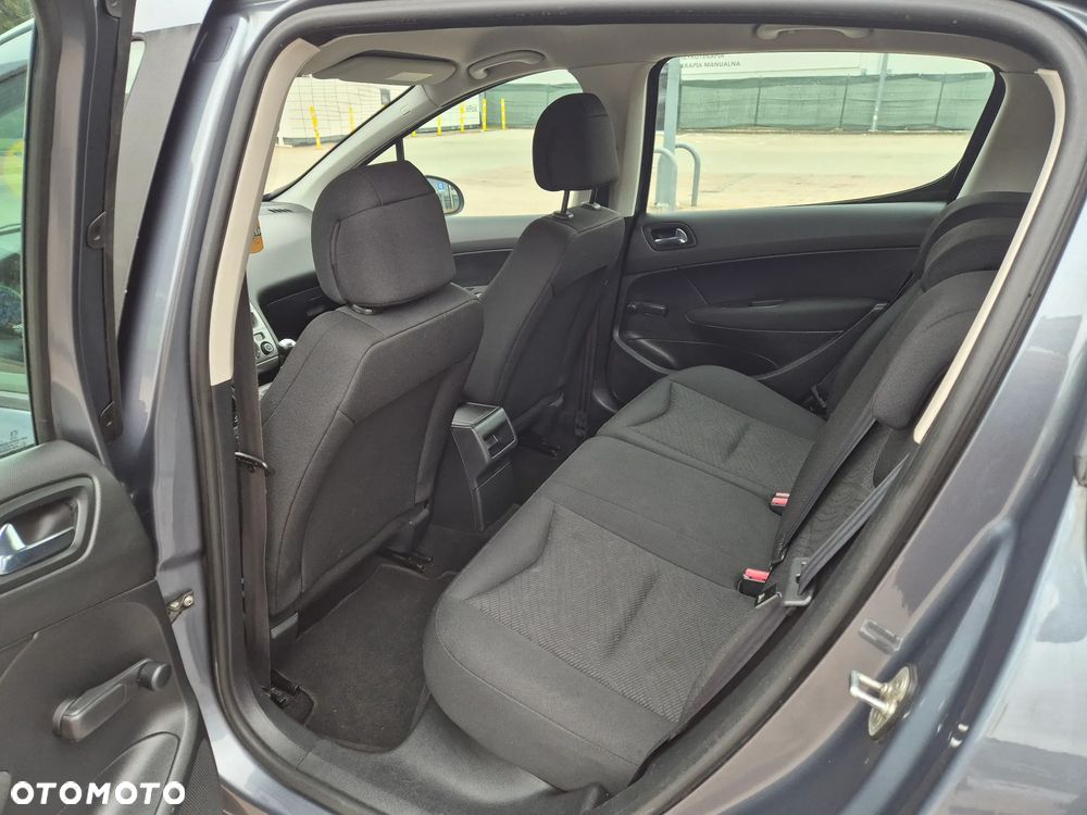 Peugeot 308 120 VTi Family - 10