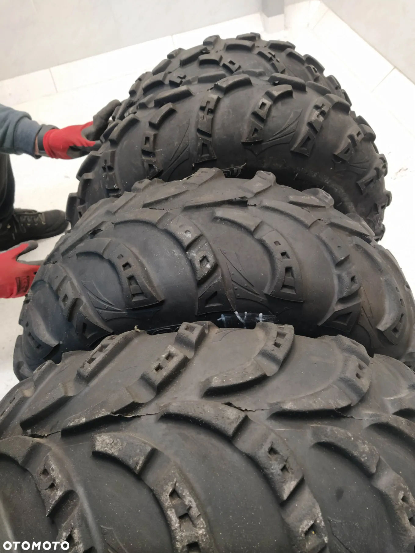 POLARIS SCRAMBLER 2X FELGA 14/7.5 R14 ET57.4   2X FELGA 14/5.5 R14 ET46.7  4X OPONY CST CARLISLE 26X8 26X10 R14 KOŁA - 6
