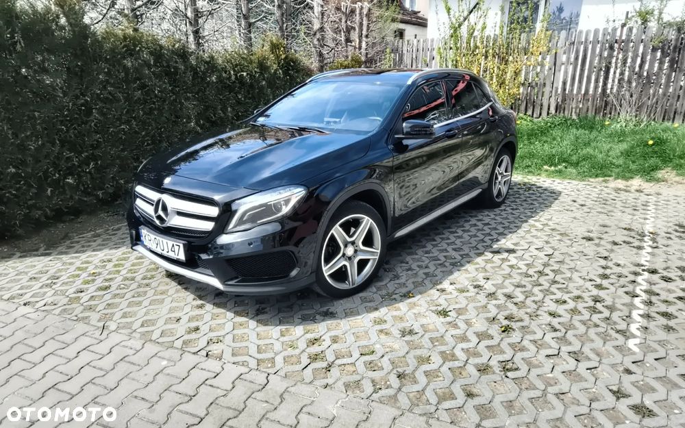 Mercedes-Benz GLA 250 4Matic 7G-DCT AMG Line - 1