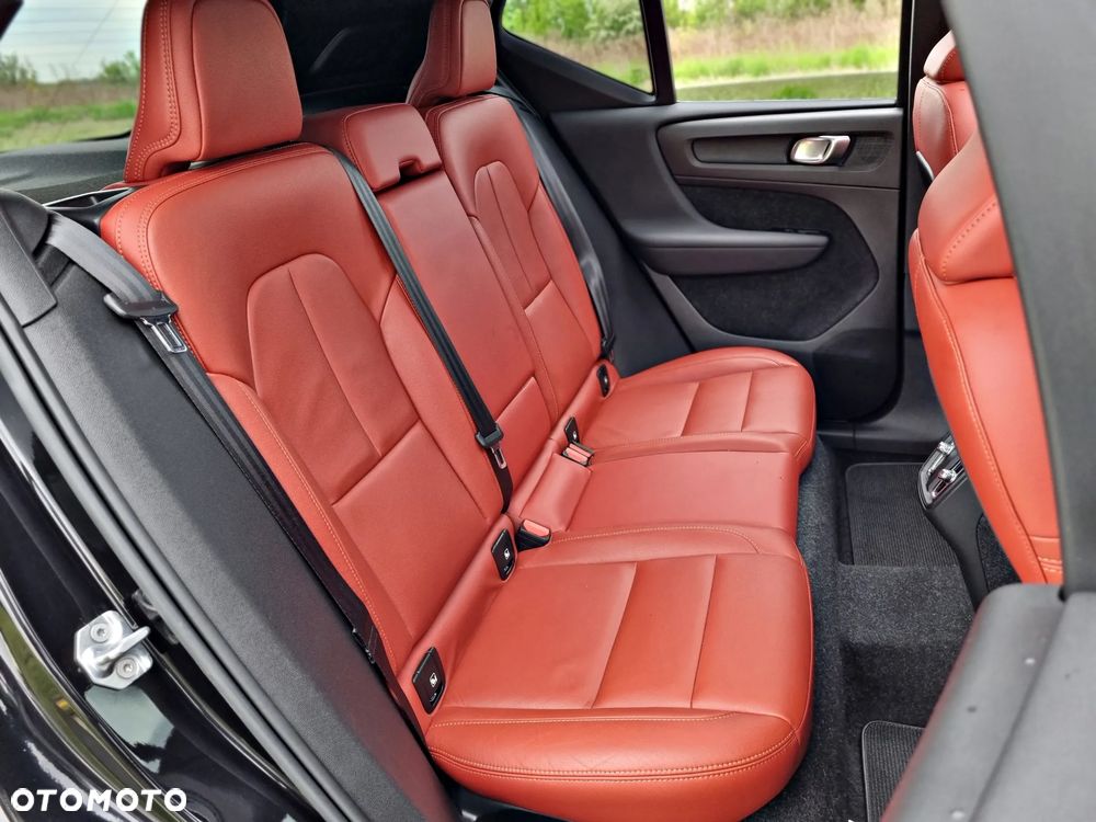 Volvo XC 40 D4 AWD Geartronic Inscription - 28
