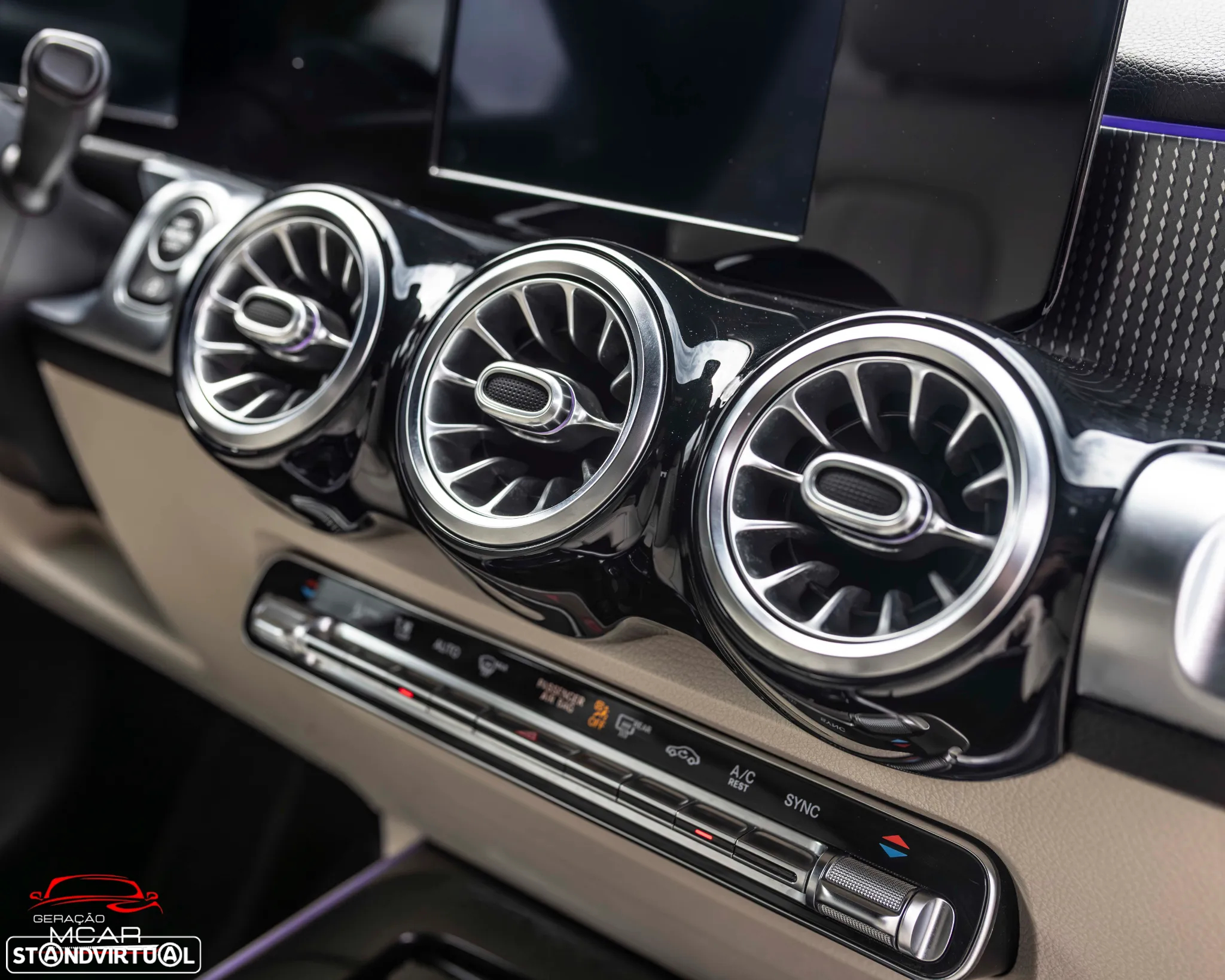 Mercedes-Benz GLB 180 - 10