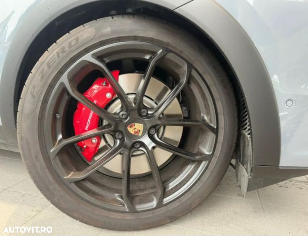 Porsche Cayenne Coupe GTS - 15