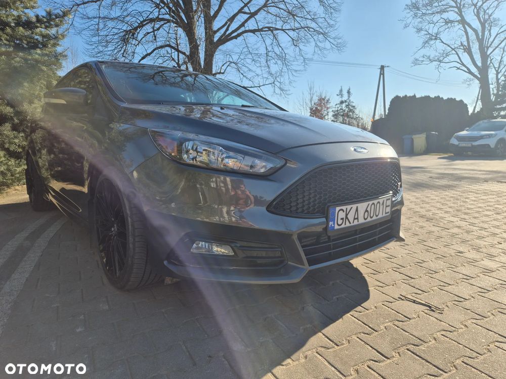 Ford Focus ST - 18