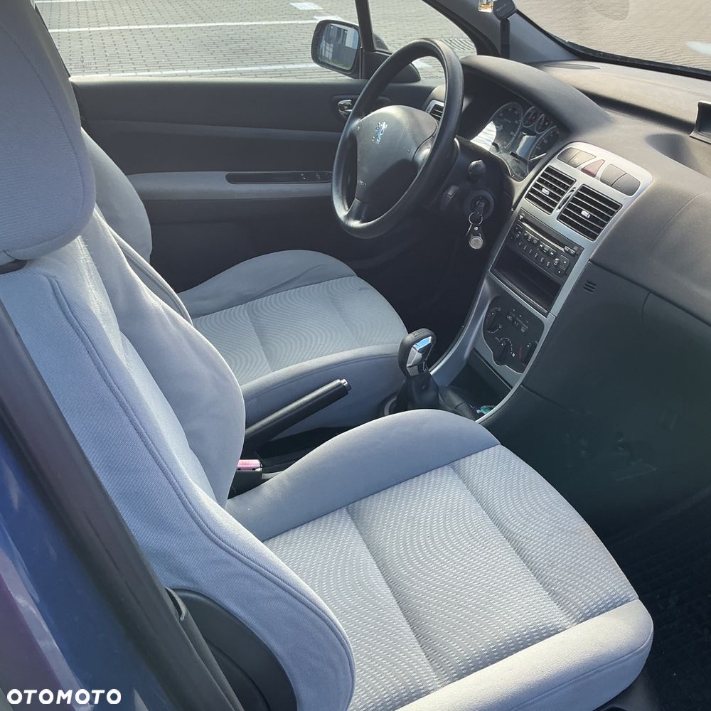 Peugeot 307 110 OXYGO - 18