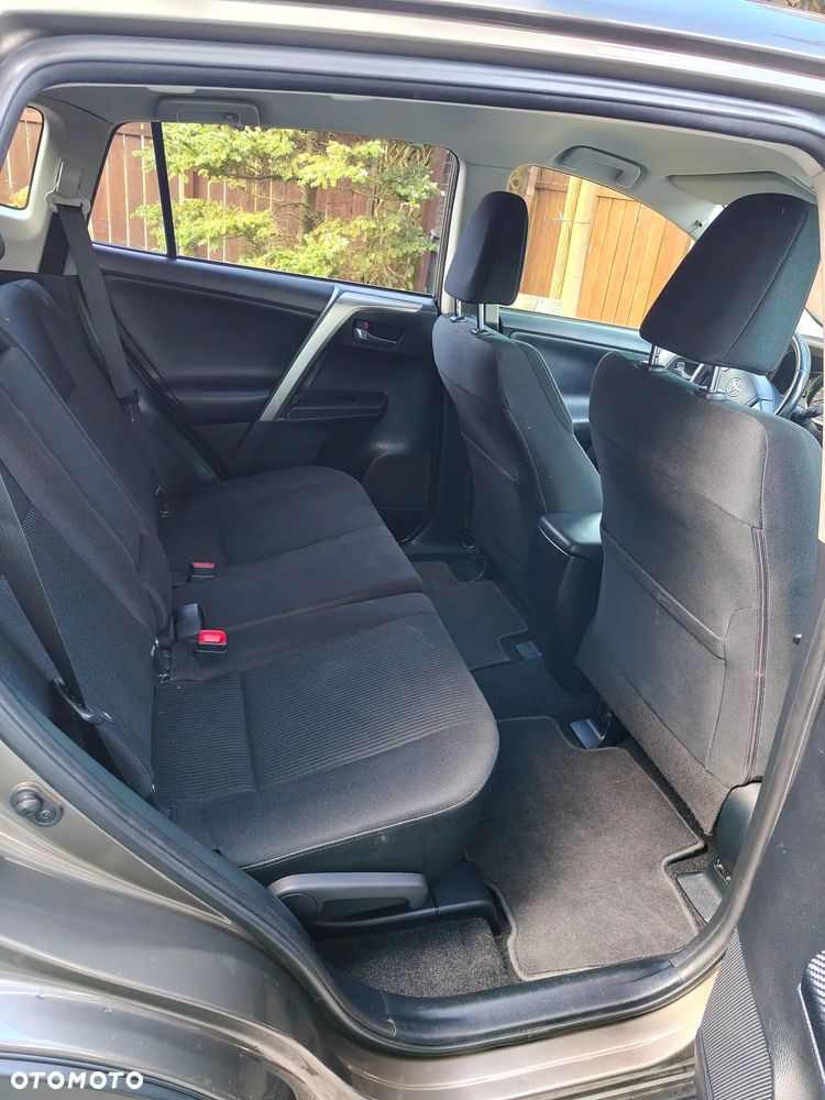Toyota RAV4 2.0 D-4D Prestige - 12