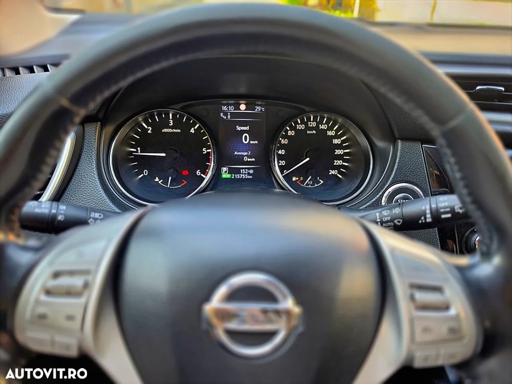 Nissan Qashqai 1.6 DCI Xtronic TEKNA - 6