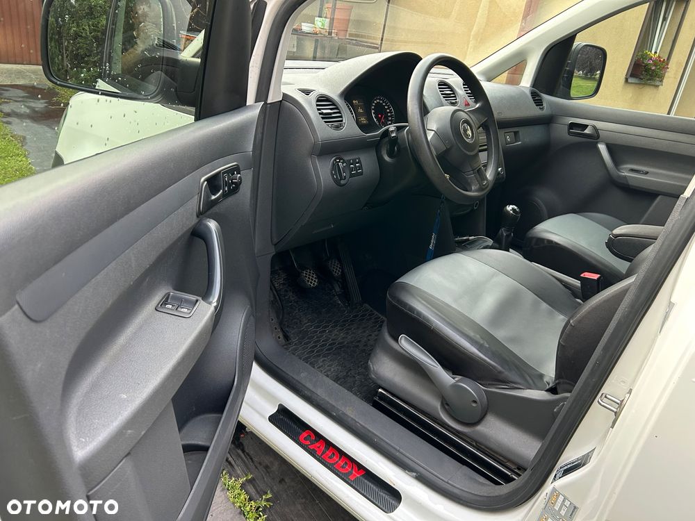Volkswagen Caddy - 24