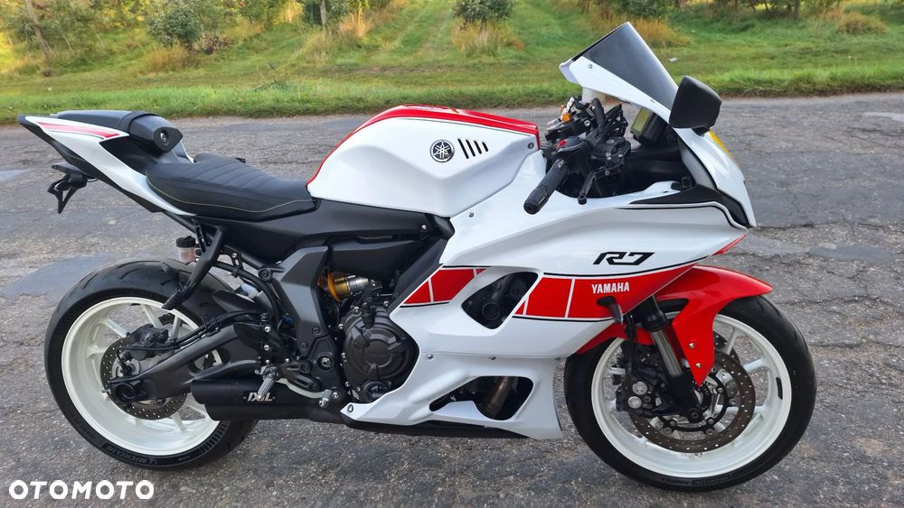 Yamaha R7 - 38