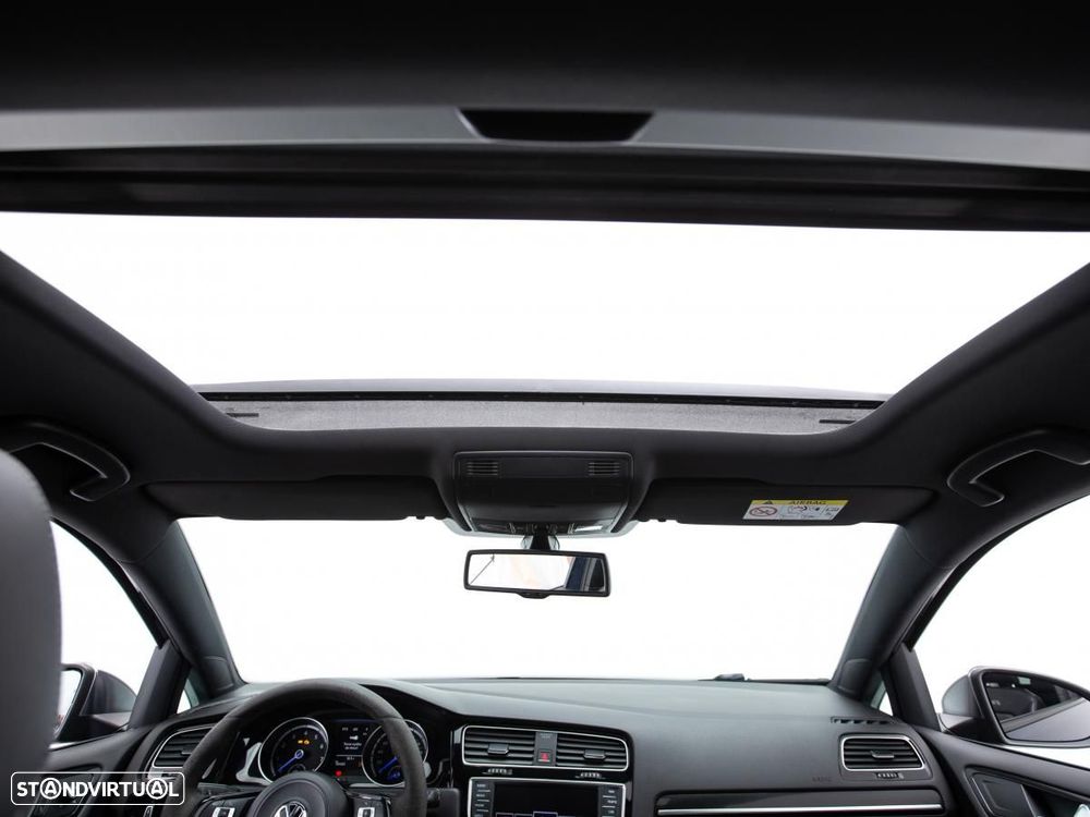 VW Golf 2.0 TSI R DSG - 7