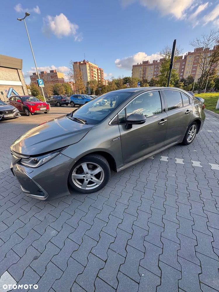 Toyota Corolla 1.8 Hybrid Executive - 6