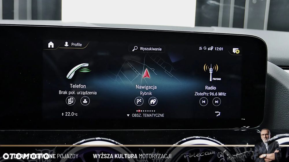 Mercedes-Benz GLA 200 - 24