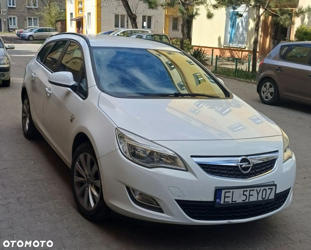 Opel Astra 1.4 Sport - 1