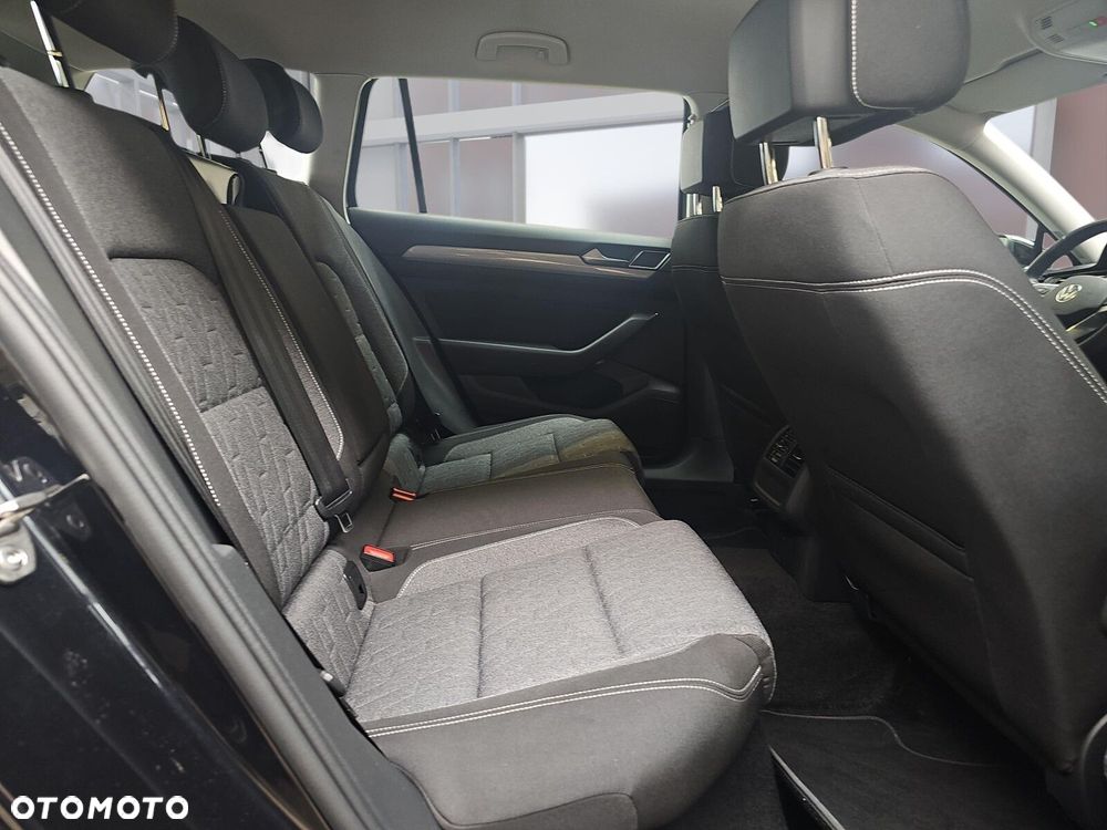 Volkswagen Passat Variant 1.5 TSI EVO Business DSG - 12