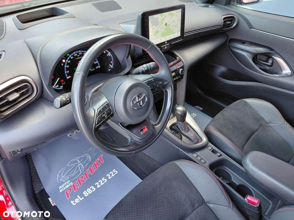 Toyota Yaris Cross - 14