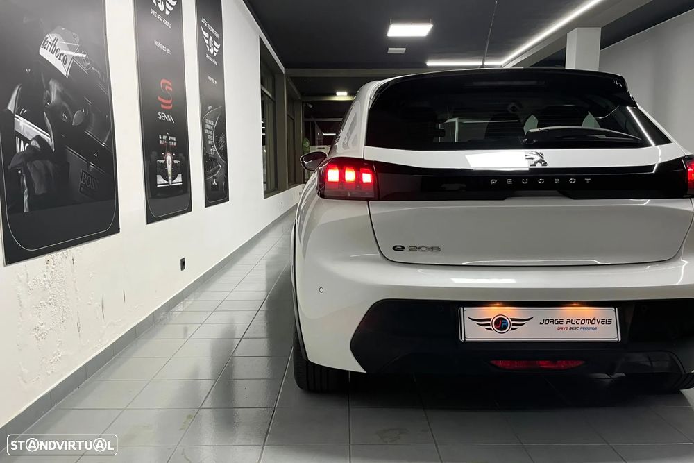 Peugeot e-208 50 kWh Active Pack - 17