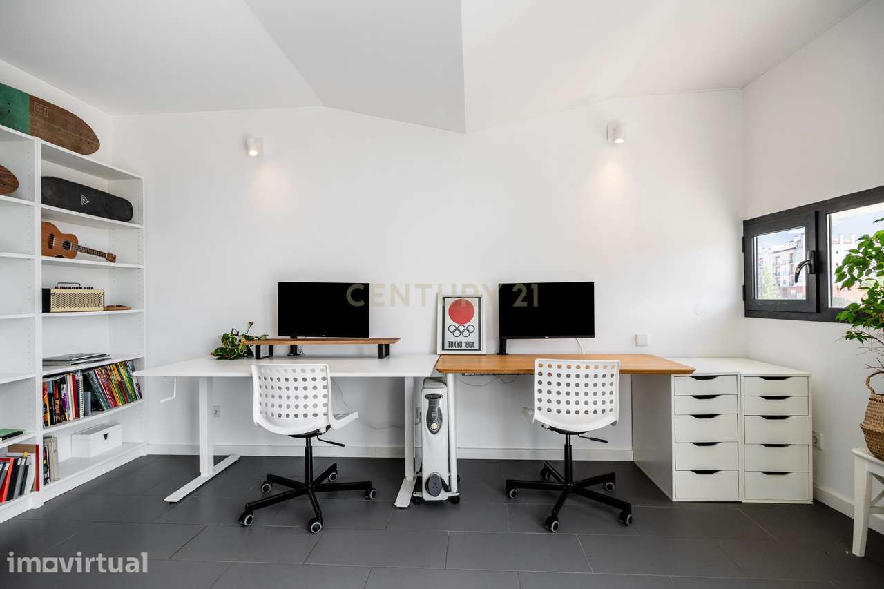 T2 moderno com 2 lugares de garagem junto às escolas de Silves - Grande imagem: 4/15