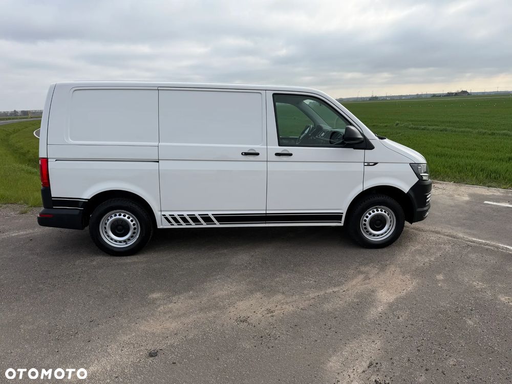 Volkswagen Transporter - 4