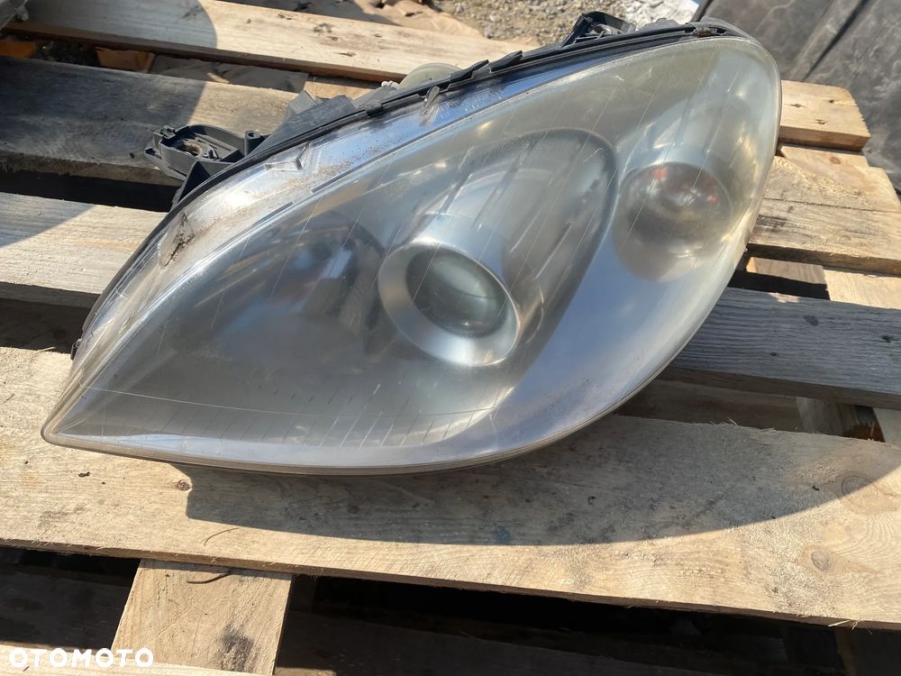 LAMPA PRZÓD PRZEDNIA LEWA MERCEDES B KLASA W245 A1698201761 - 1