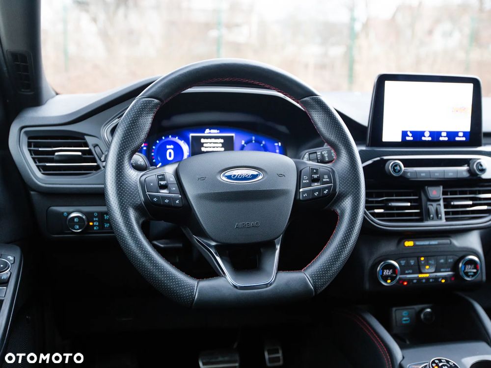 Ford Kuga 2.0 EcoBlue 4x4 ST-LINE X - 22