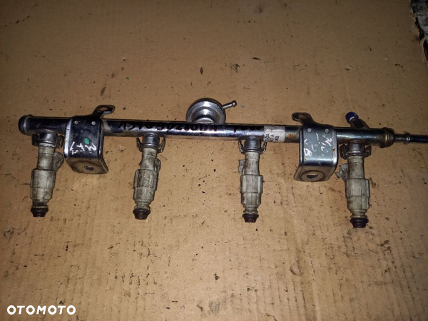 LISTWA WTRYSKOWA FORD MONDEO MAZDA 1.8 1S7G9D280DA