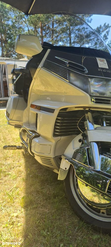 Honda GL - 8