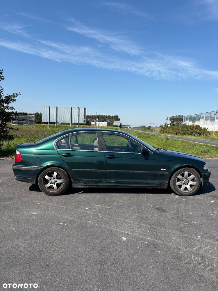 BMW Seria 3 320i - 3