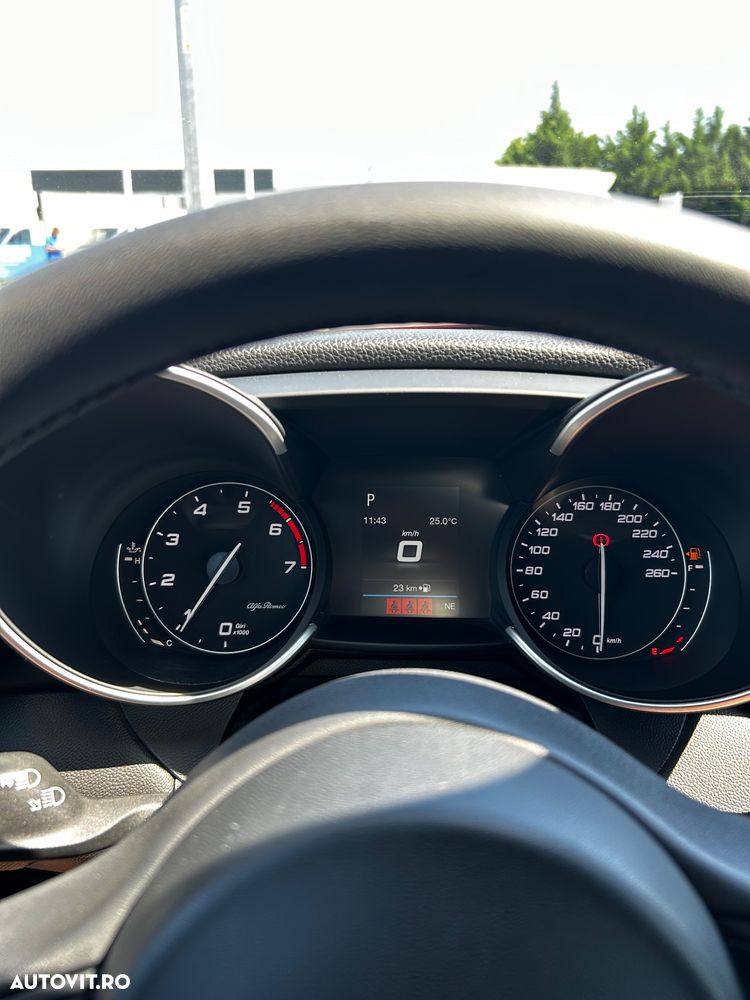 ALFA ROMEO Giulia 2019 — imagine 26