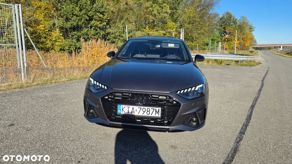 Audi A4 Limousine - 3
