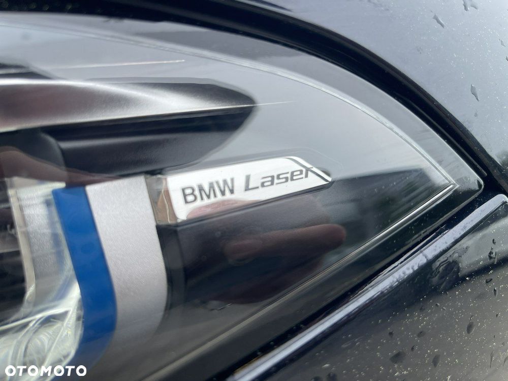 BMW Seria 8 840d xDrive mHEV - 17