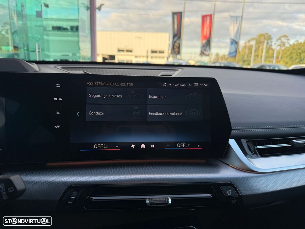 BMW iX1 eDrive20 M Sport Pack - 21