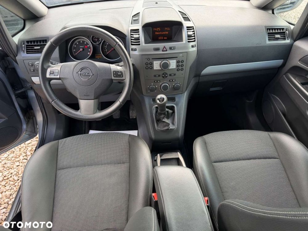 Opel Zafira - 41