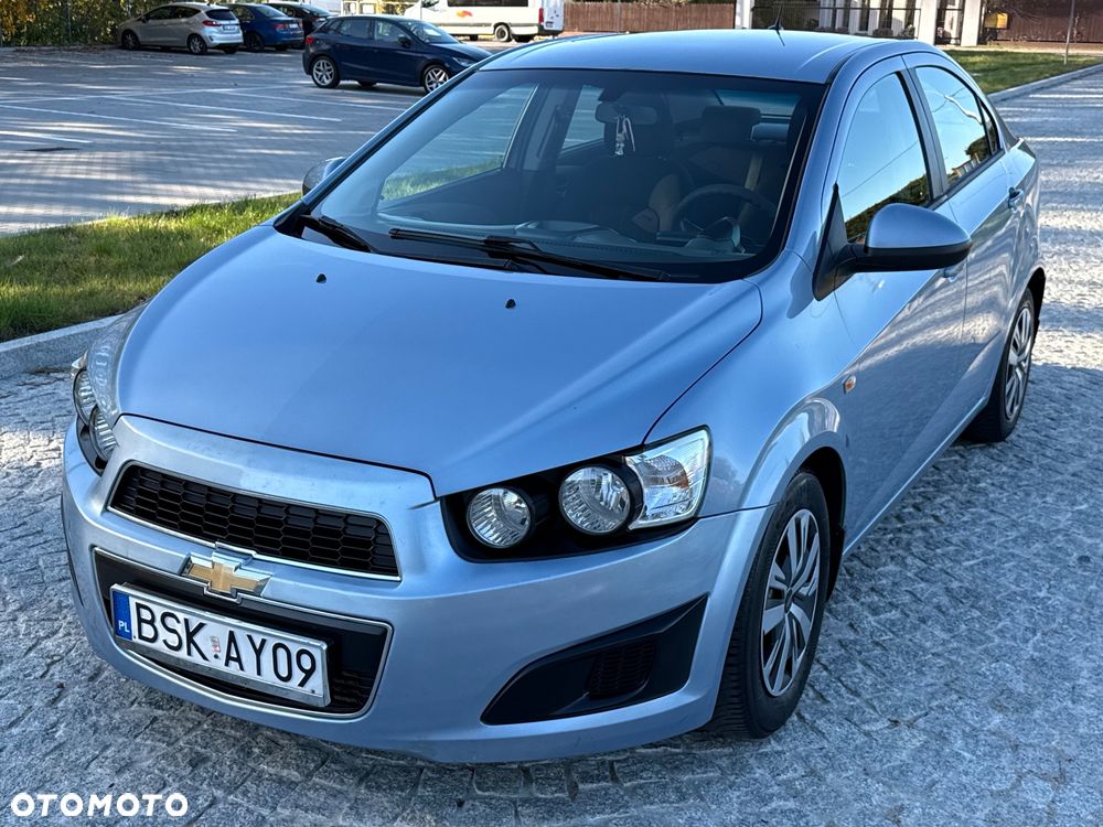 Chevrolet Aveo 1.4 16V Base - 6