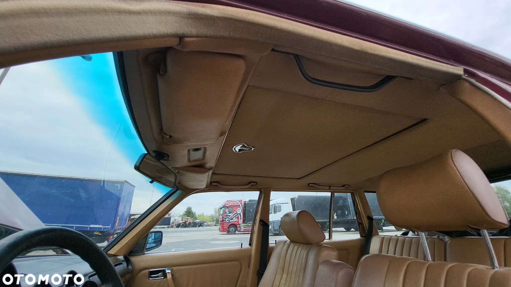 Mercedes-Benz W123 - 19